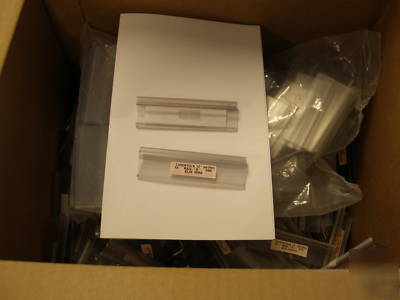 Plastic label holders for wire racks 