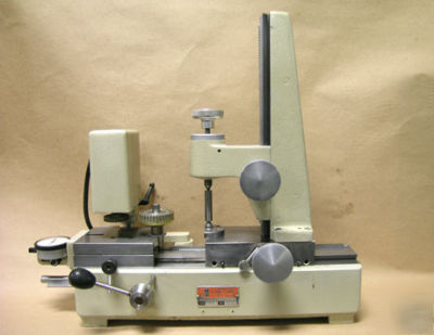 Itw no. 2206-1 bench top gear testing/rolling machine