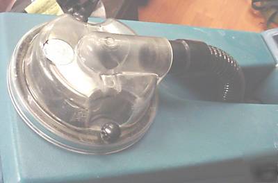 Tennant 1220 self contained carpet cleaner & extractor