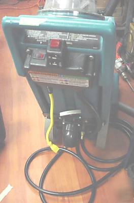 Tennant 1220 self contained carpet cleaner & extractor