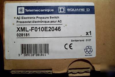 Telemecanique electronic pressure switch xml-F010E2046